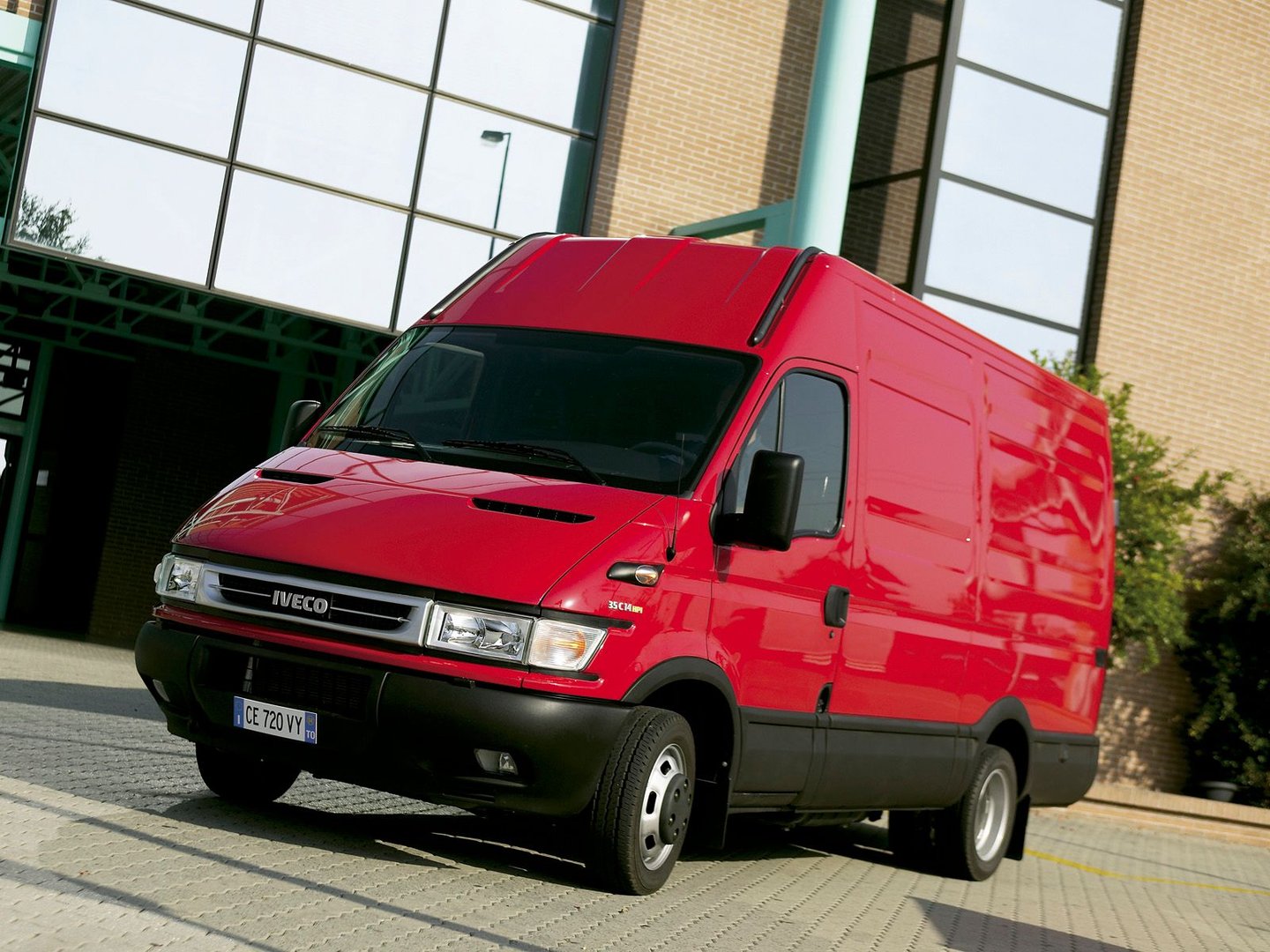 iveco_Daily_2_generation__Van_Long__10.jpg