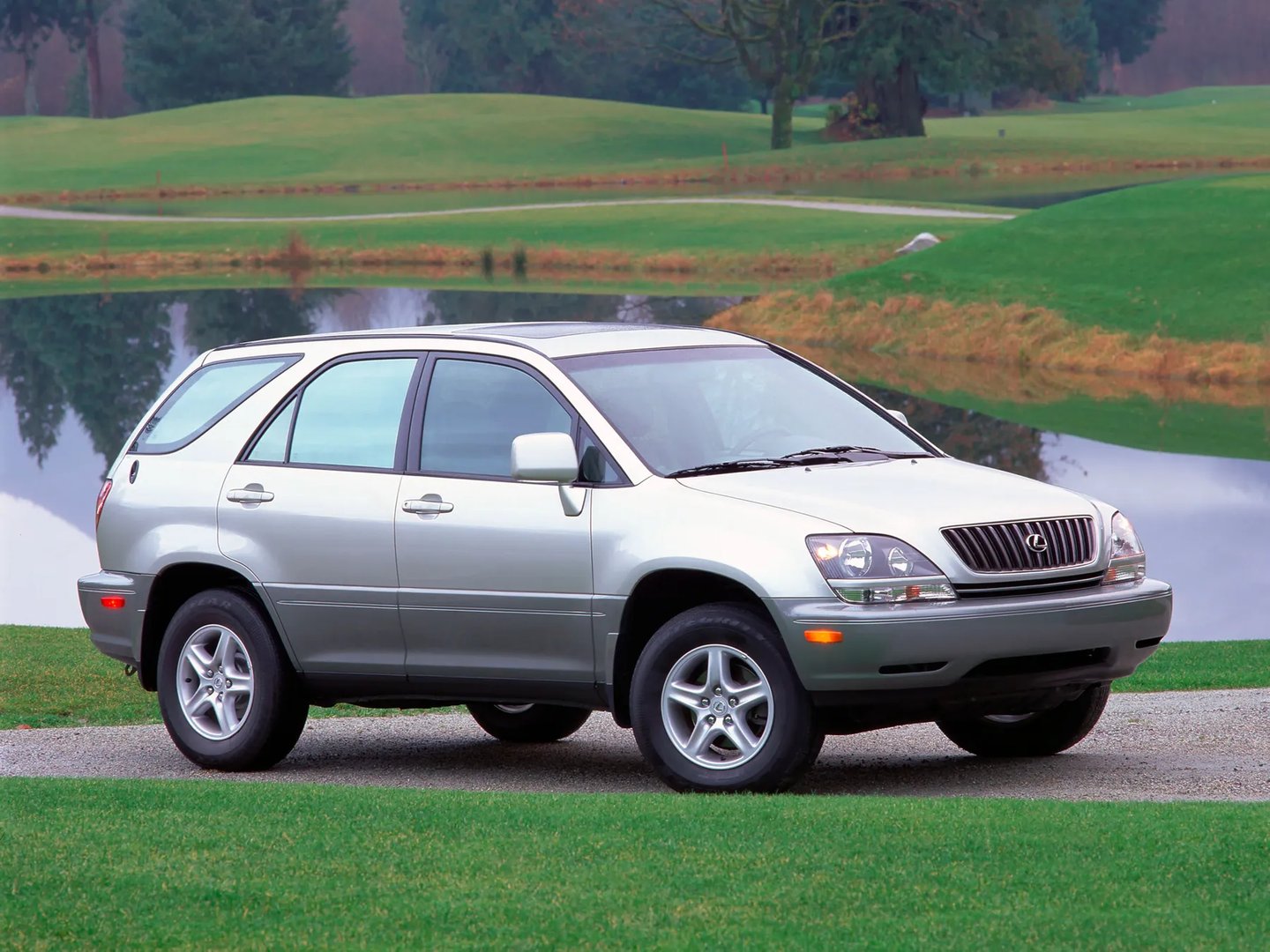Lexus_RX_1_generation__SUV_5-doors__1.jpg