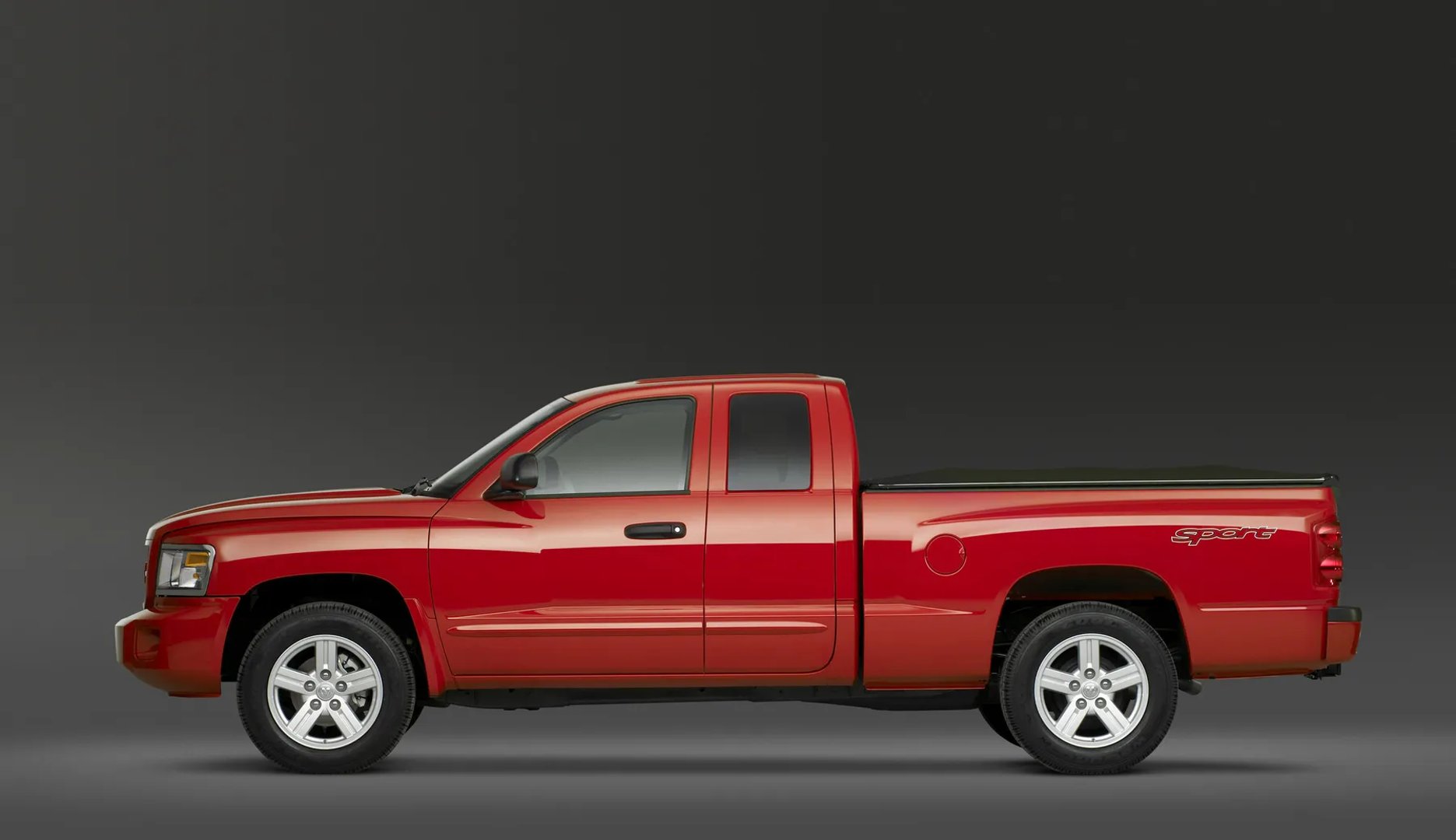 Dodge_Dakota_3_generation_restyling__Pickup_1.5-cab__2.jpg
