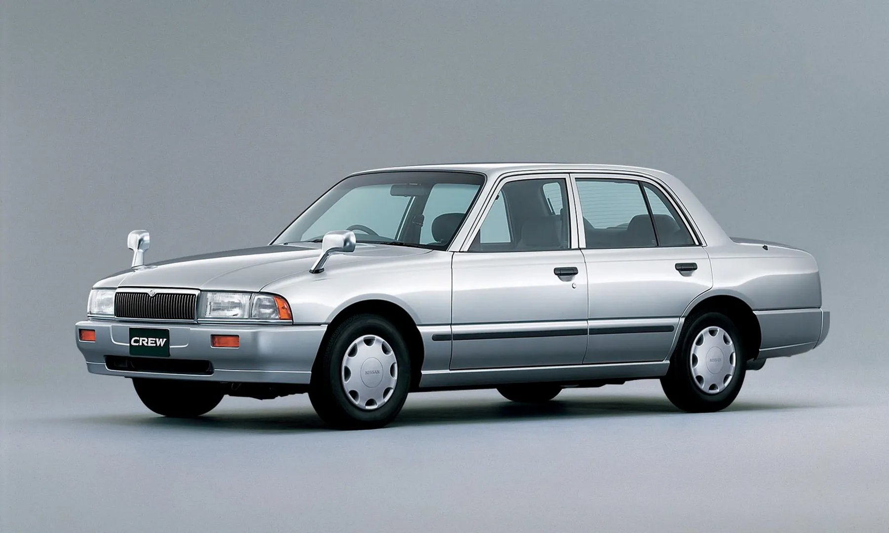 Nissan_Crew_1_generation__Sedan__2.jpg