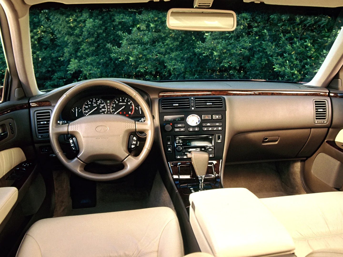 Infiniti_Q45_2_generation__Sedan__9.jpg