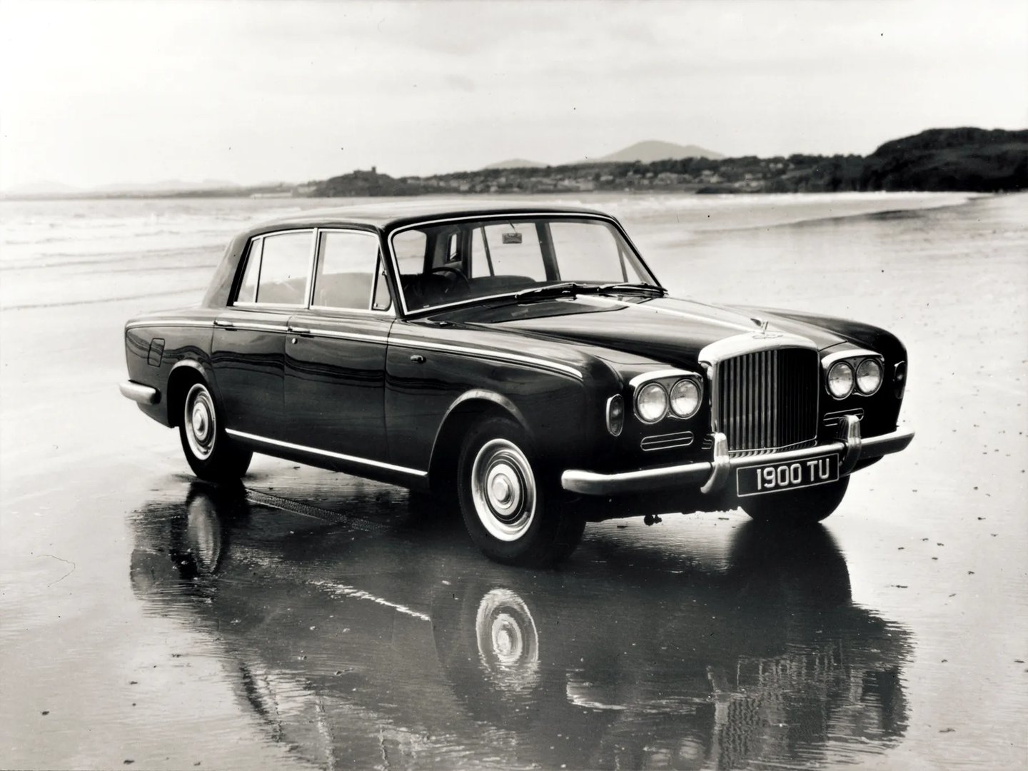 Bentley_T-Series_1_generation__Sedan__4.jpg