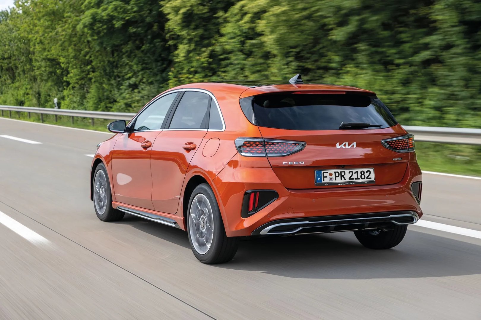 Kia_Ceed_3_generation_restyling_1__Hatchback_5-door__3.jpg