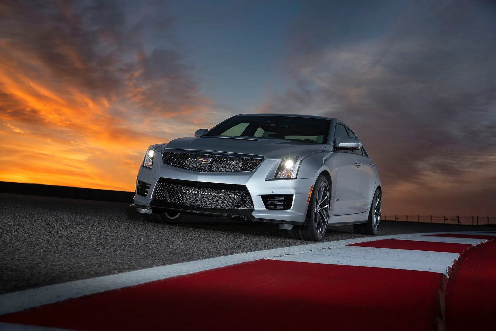 Cadillac_ATS-V_1_generation__Sedan__9.jpg
