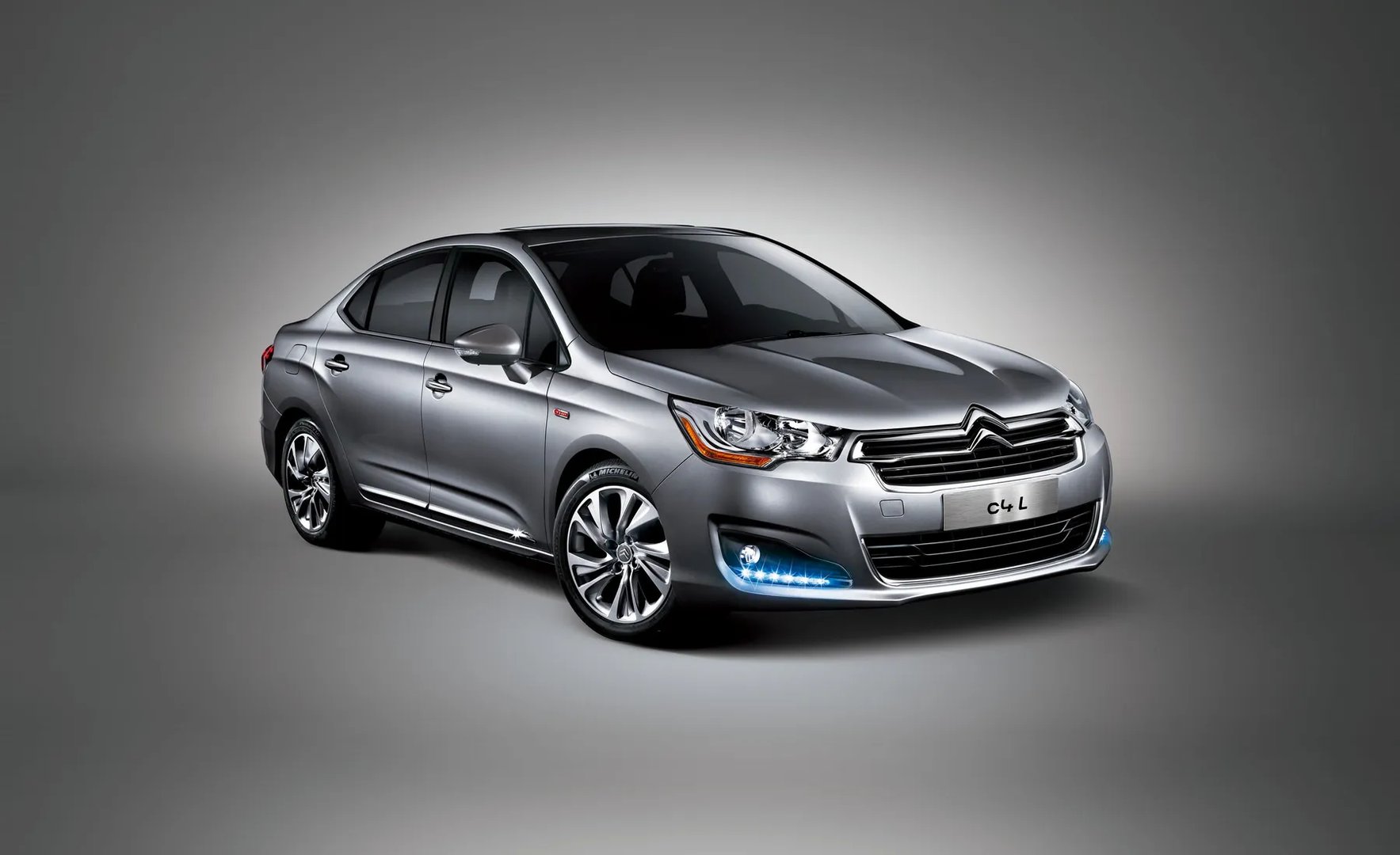 Citroen C4 2 generation  Sedan