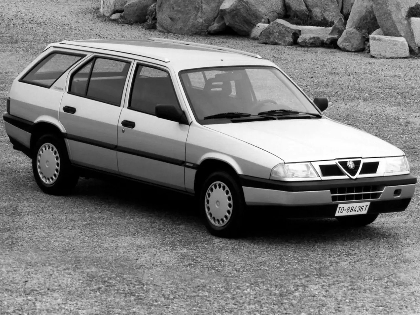 Alfa Romeo_33_2_generation__Estate_5-door__7.jpg