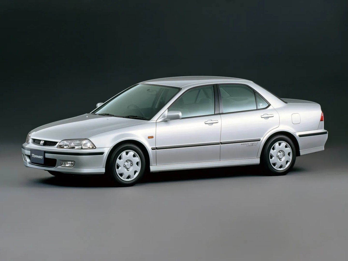 Honda_Torneo_1_generation__Sedan__6.jpg