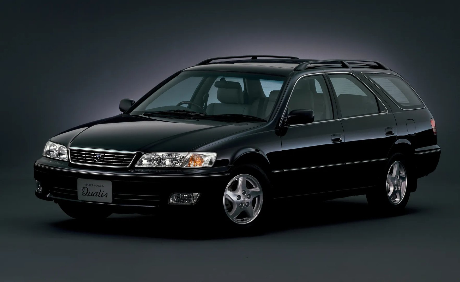 Toyota_Mark_II_8_generation__Estate_5-door__7.jpg