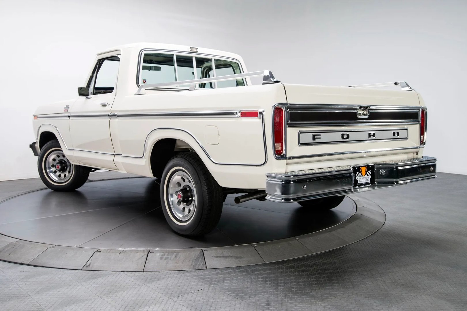 Ford_F-150_6_generation__Pickup_single-cab__9.jpg