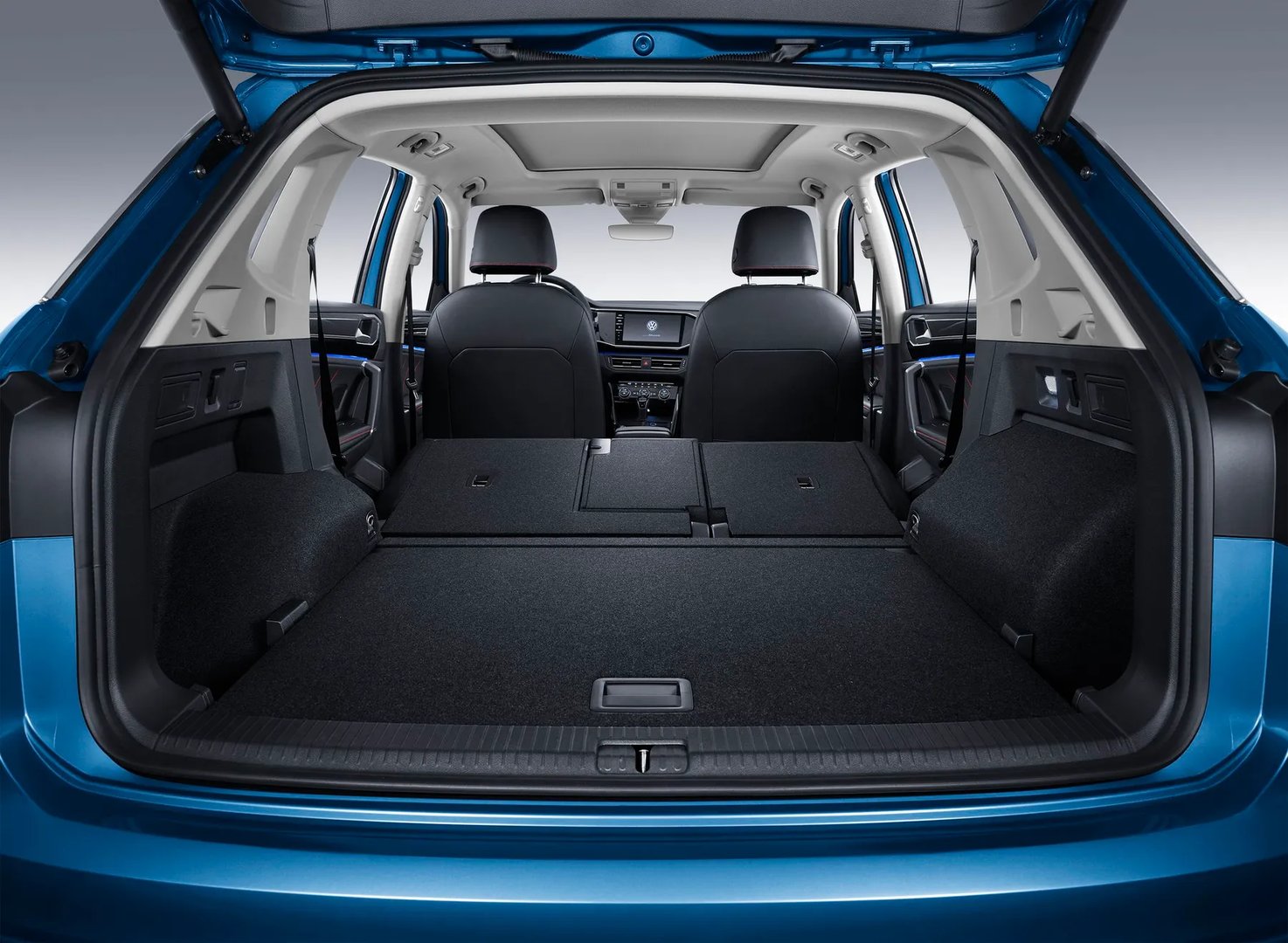 Volkswagen_Tayron_1_generation__SUV_5-doors__12.jpg