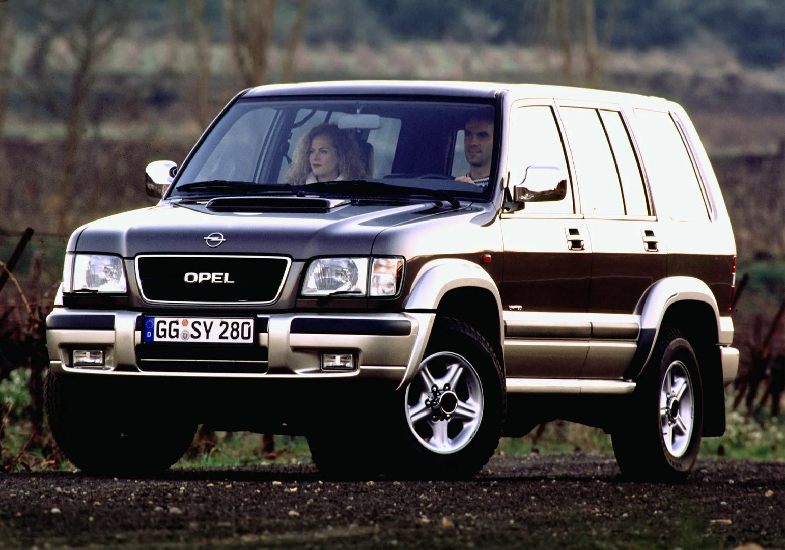 Opel_Monterey_1_generation_restyling__SUV_5-doors__6.jpg