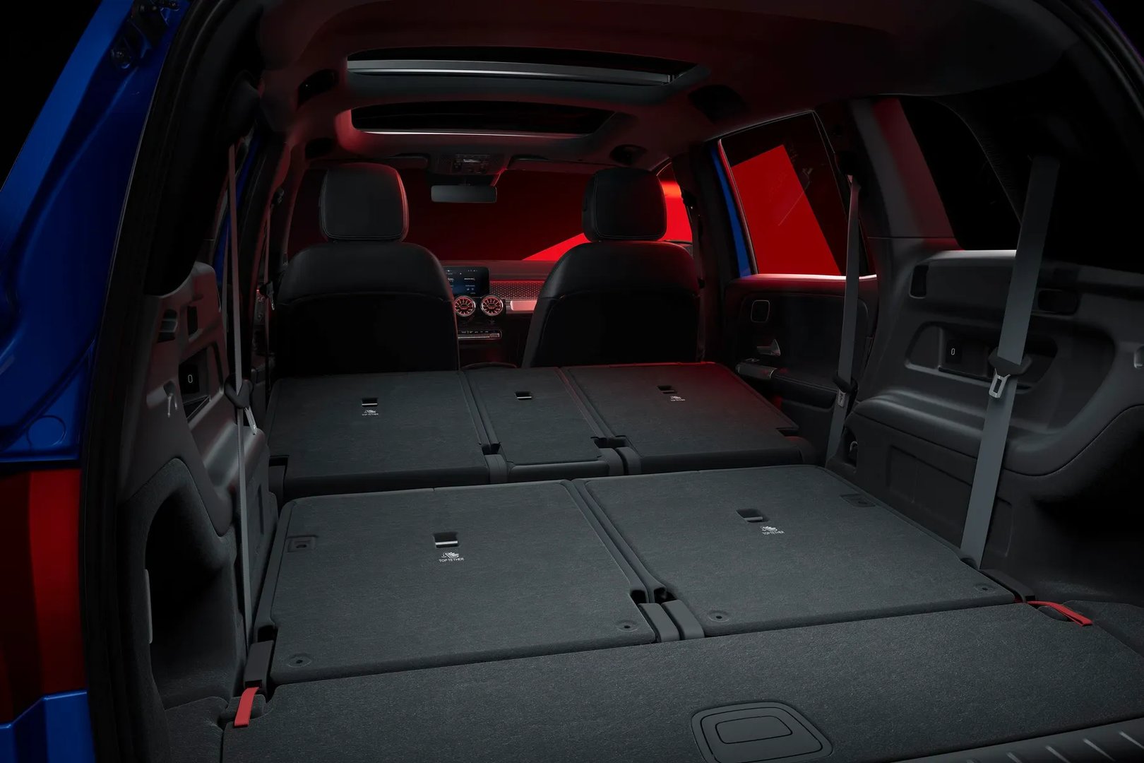 Mercedes_GLB_AMG_1_generation_restyling__SUV_5-doors__7.jpg