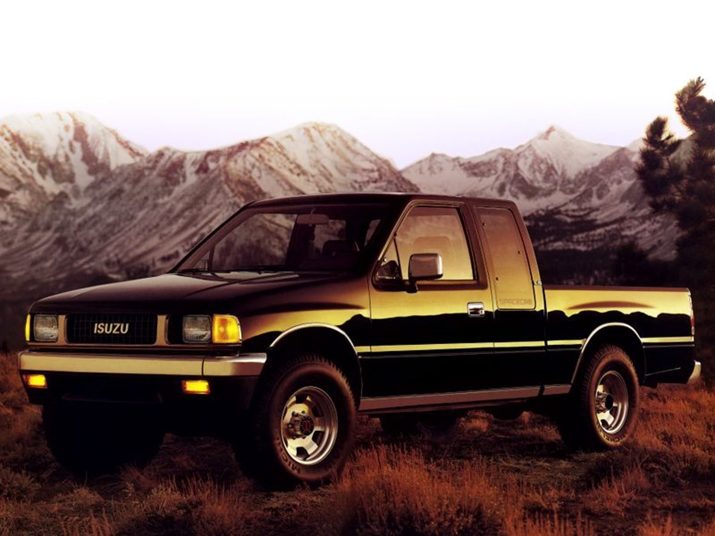 isuzu_KB_2_generation__Pickup_1.5-cab__6.jpg