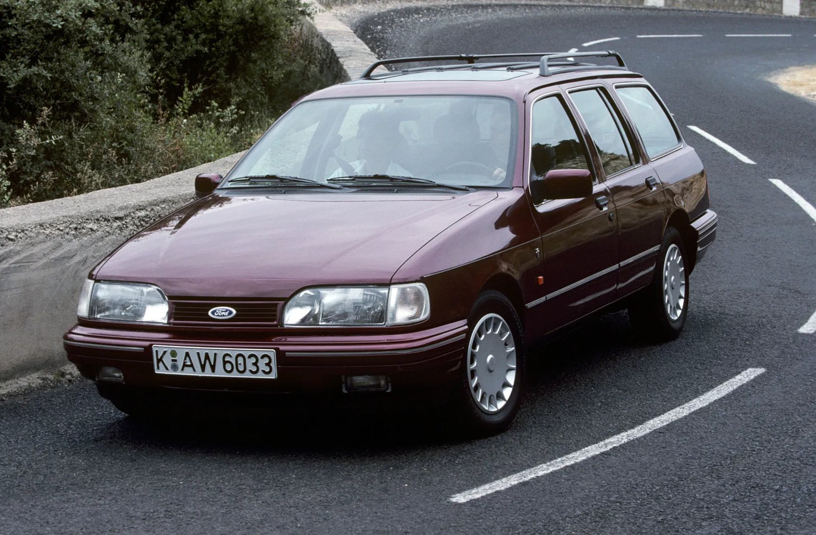 Ford Sierra 1 generation, restyling  Estate 5-door