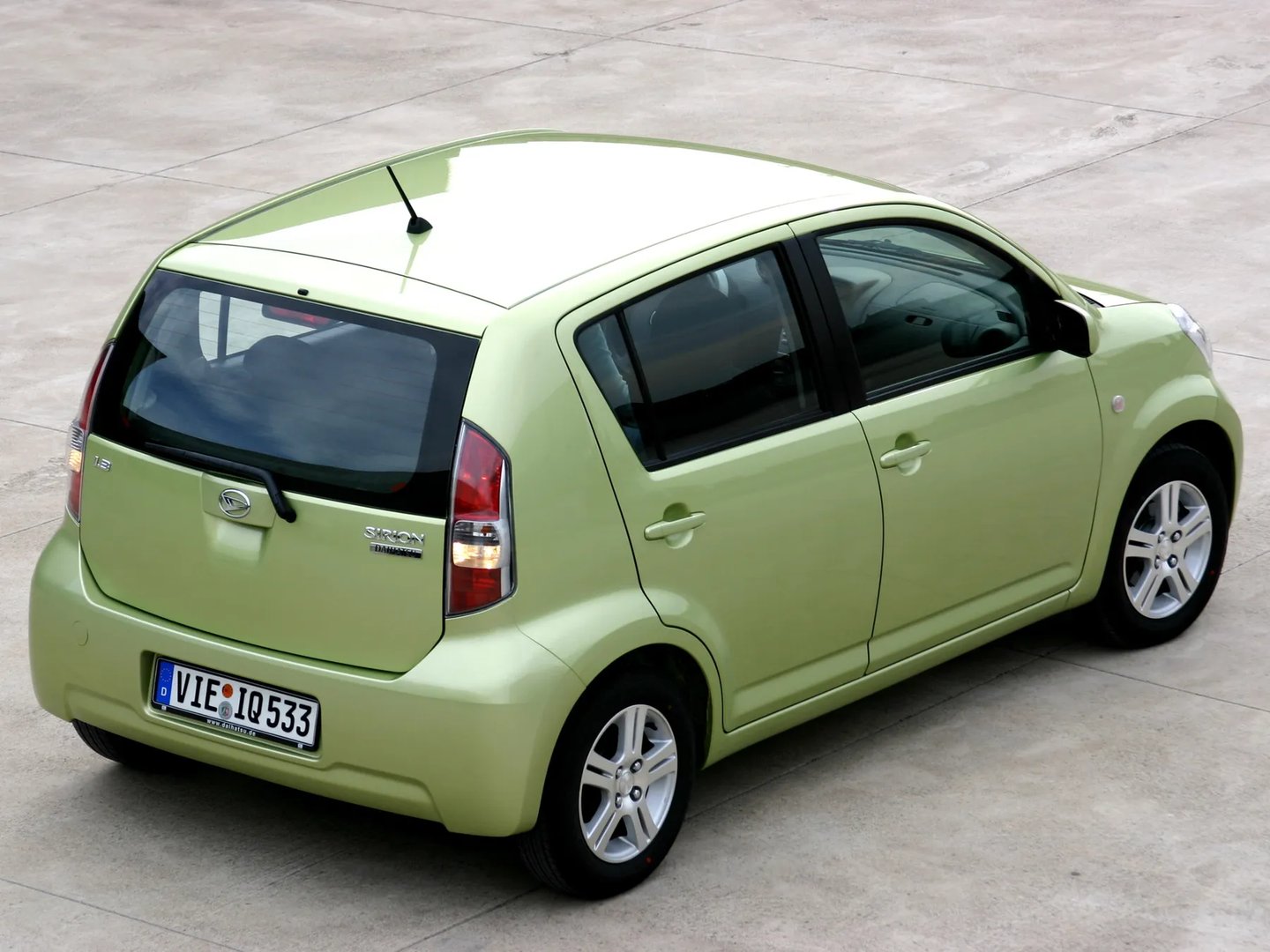Daihatsu_Sirion_2_generation__Mini_5-doors__12.jpg