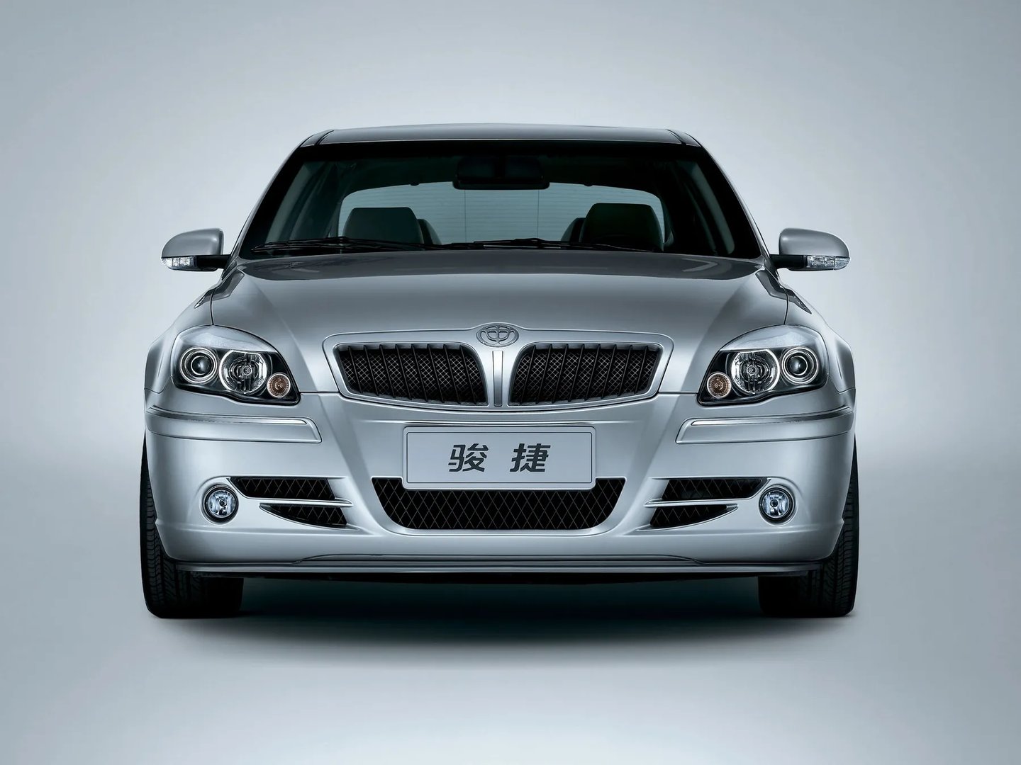 Brilliance_M2_(BS4)_1_generation__Sedan__12.jpg