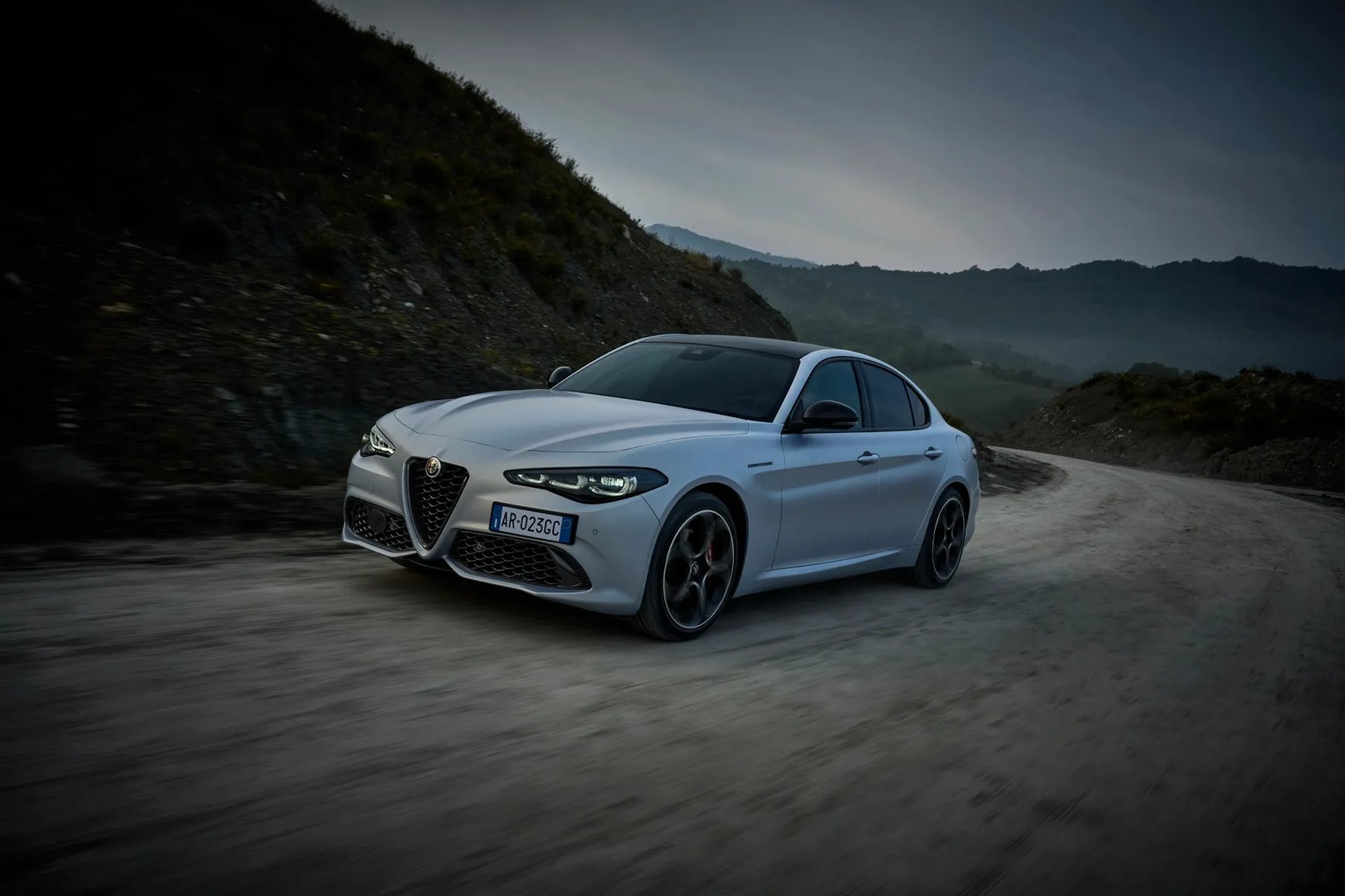 Alfa Romeo_Giulia_2_generation_restyling_2__Sedan__11.jpg