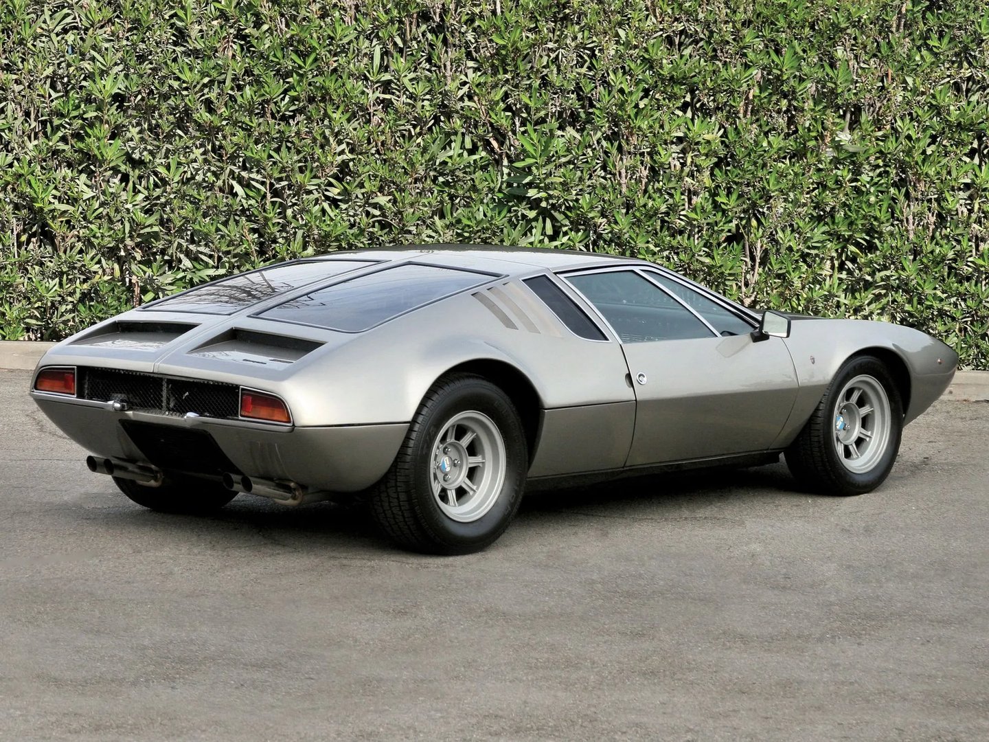 De Tomaso_Mangusta_1_generation__Coupe__11.jpg