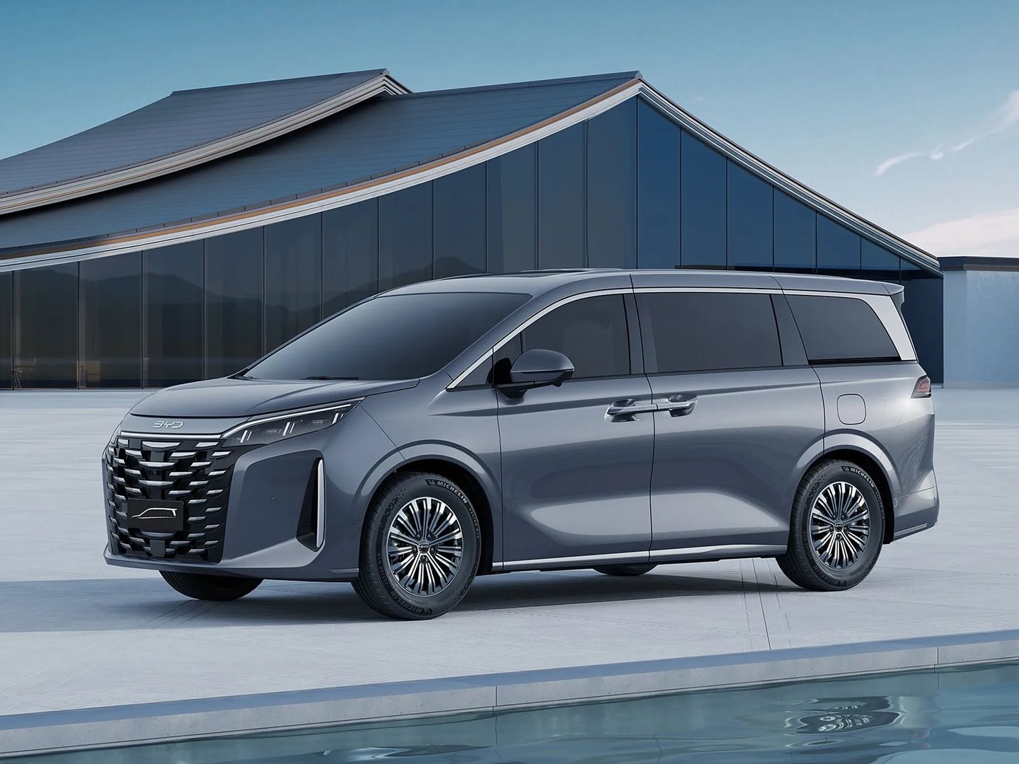 byd_Xia_1_generation__Minivan__1.jpg