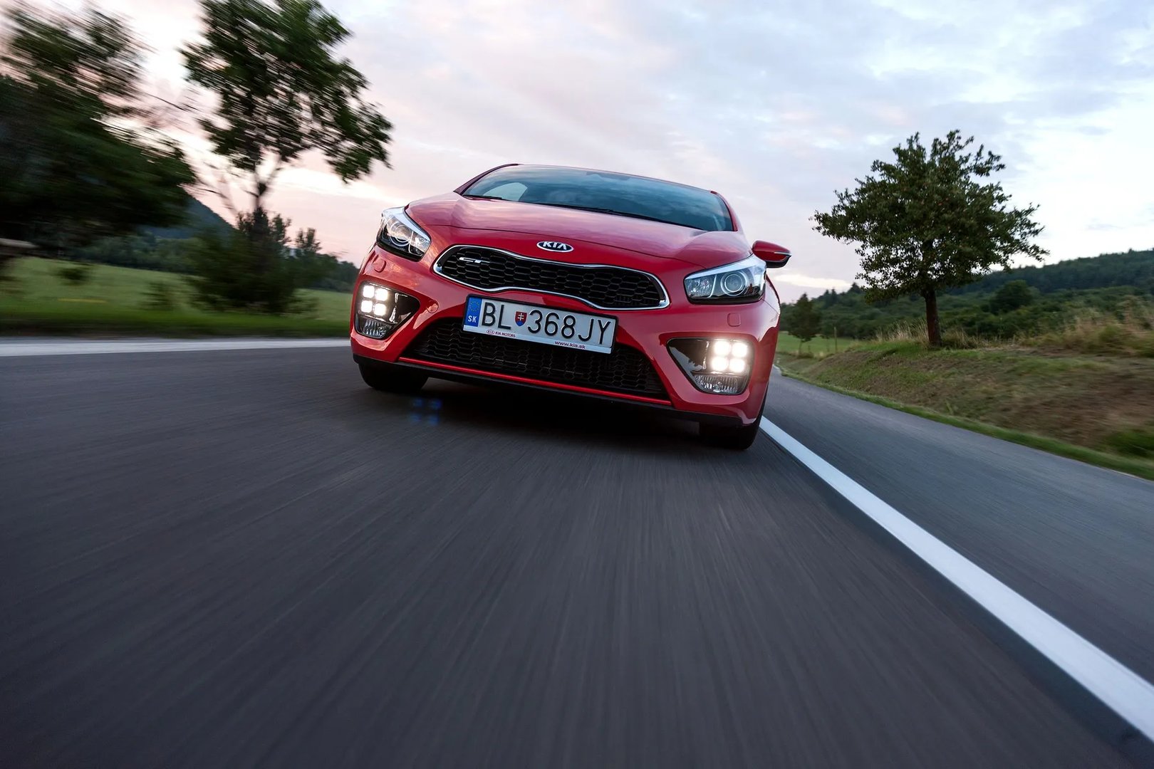 Kia_Ceed_GT_1_generation_restyling__Hatchback_3-door__9.jpg