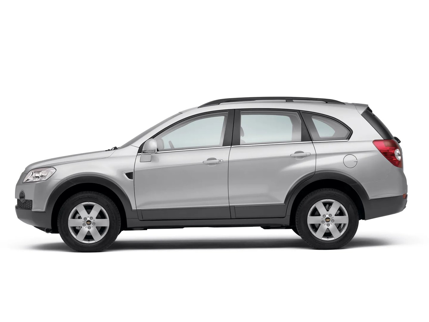 Chevrolet_Captiva_1_generation__SUV_5-doors__10.jpg