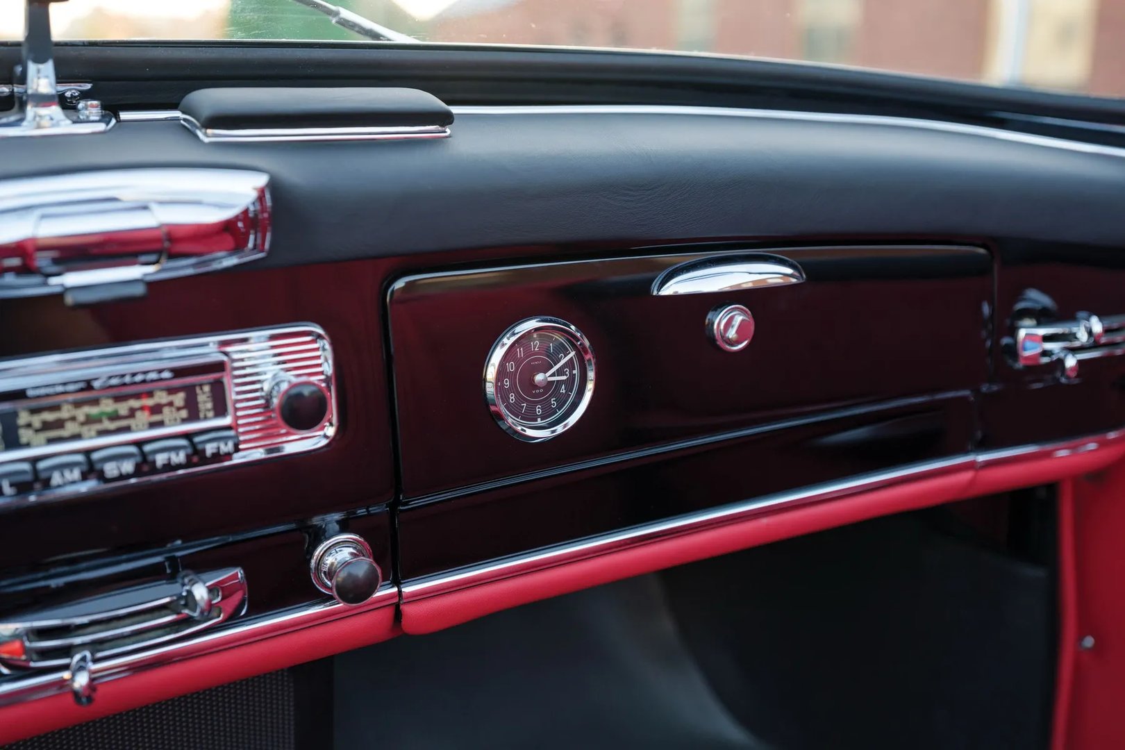 Mercedes_SL-Class_1_generation__Cabrio__13.jpg