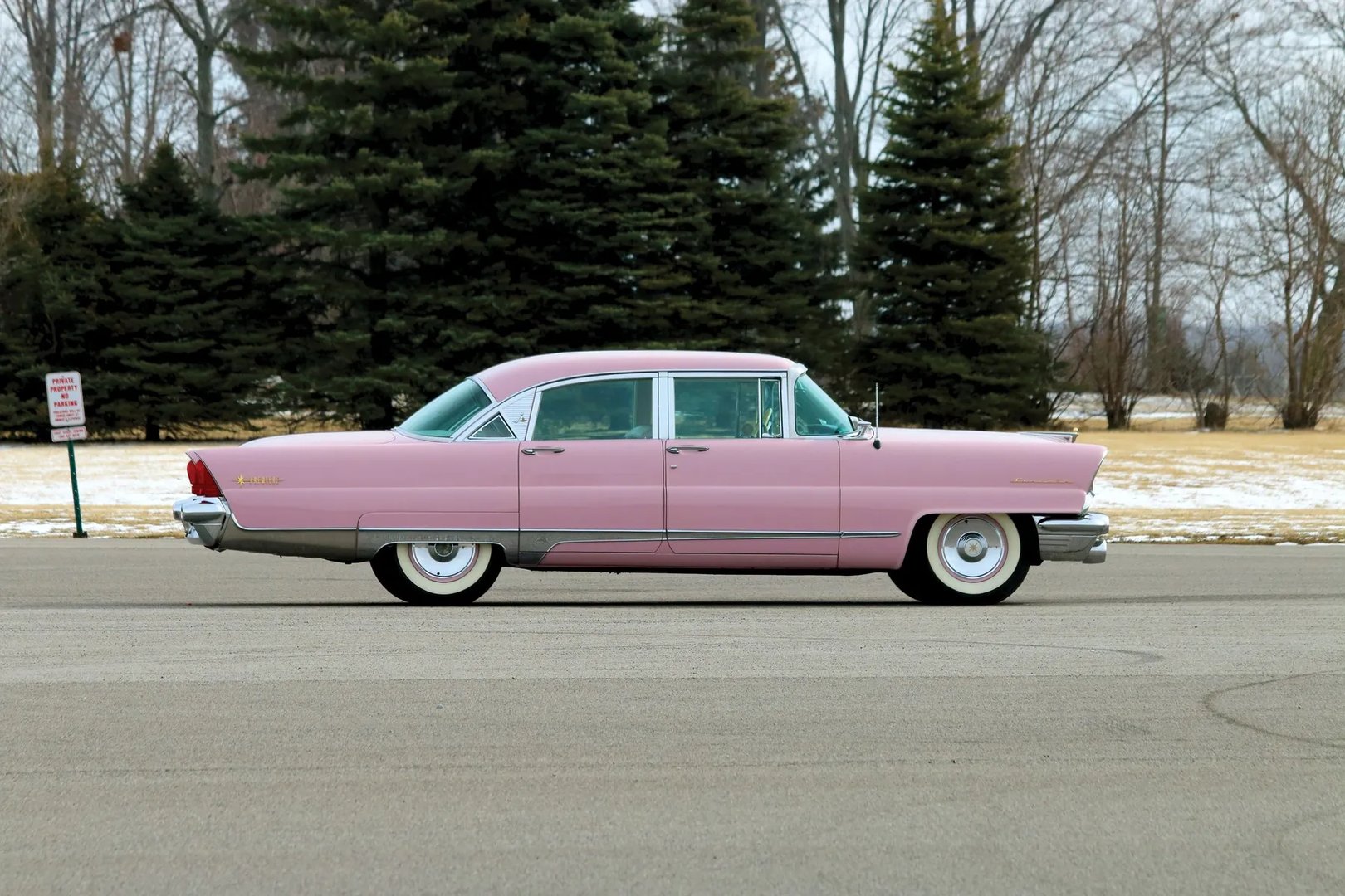 Lincoln_Premiere_1_generation__Sedan__3.jpg