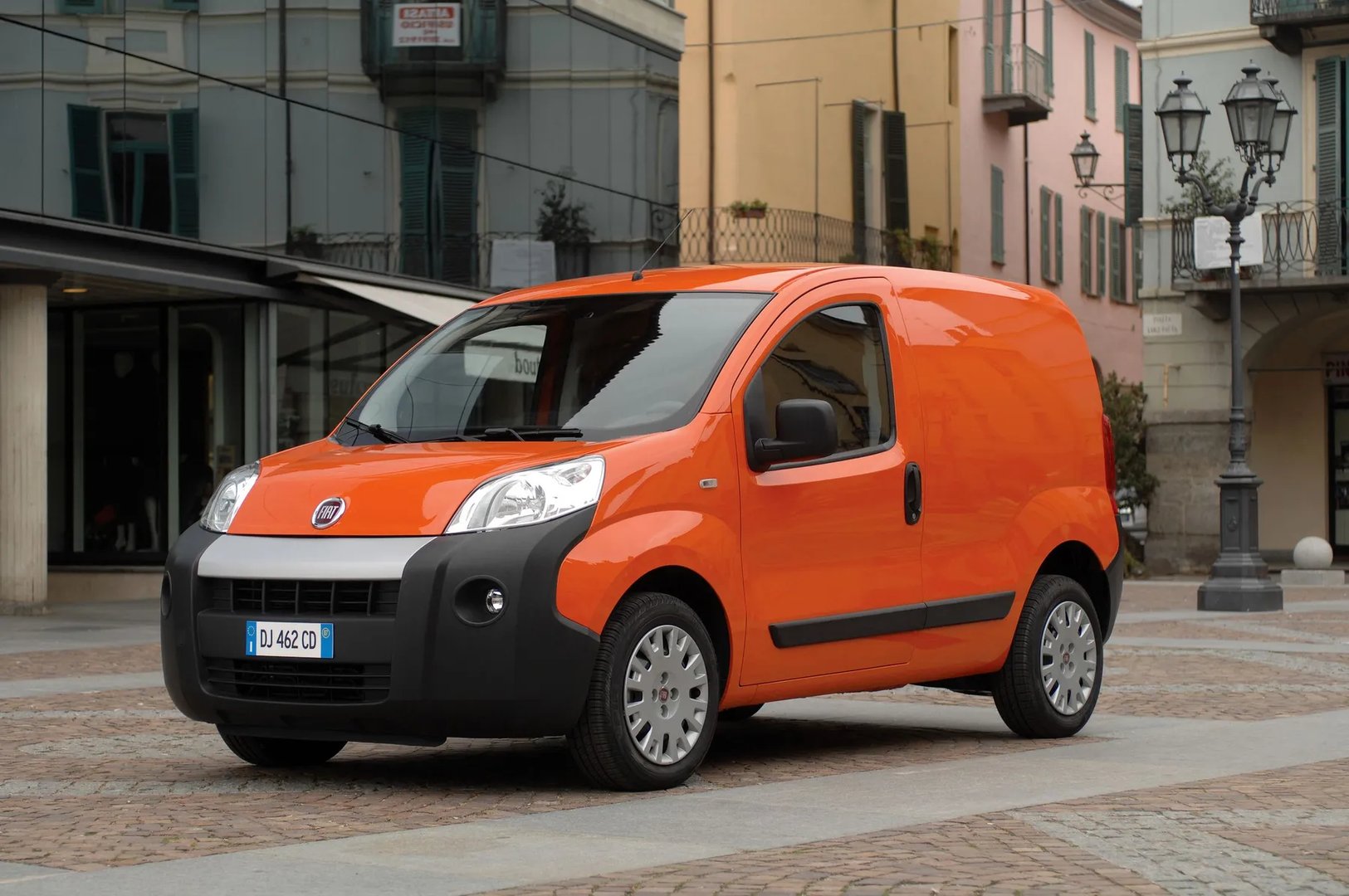 Fiat_Fiorino_3_generation__Van__10.jpg