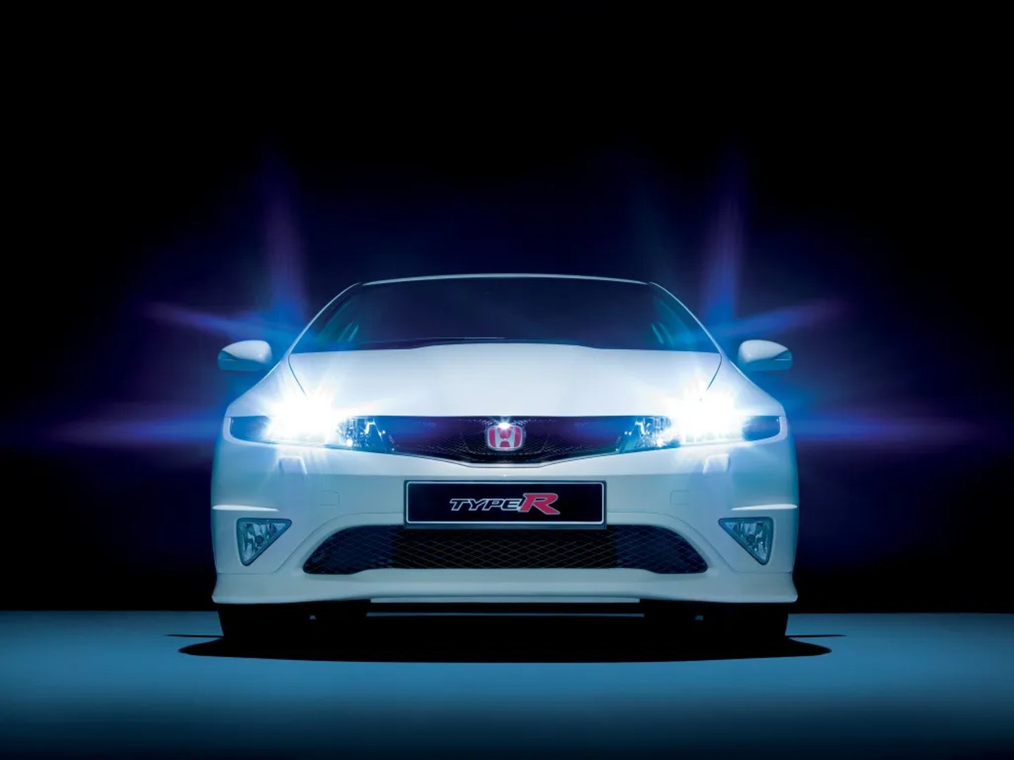 Honda_Civic_Type_R_8_generation_restyling__Hatchback_3-door__3.jpg