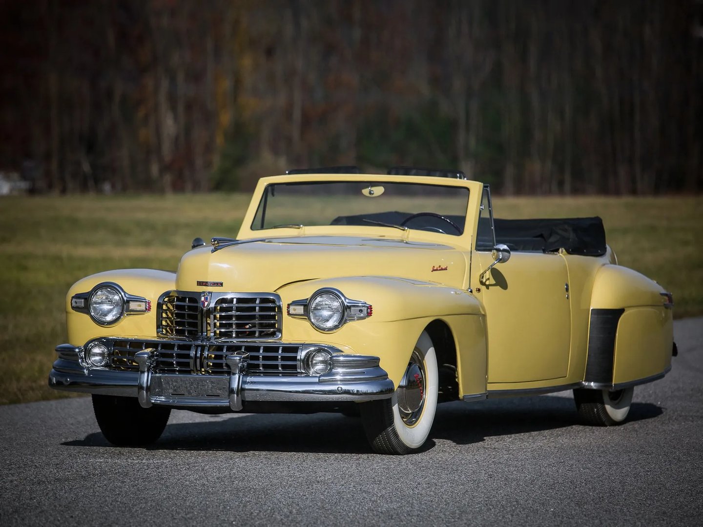 Lincoln_Continental_1_generation__Cabrio__3.jpg