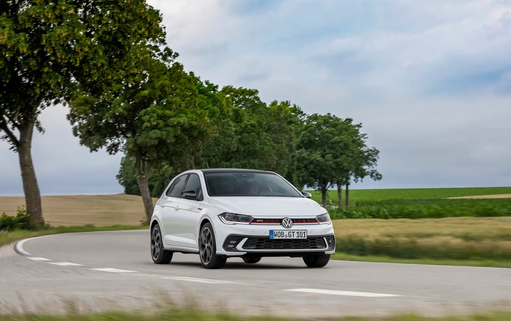 Volkswagen_Polo_GTI_6_generation_restyling__Mini_5-doors__10.jpg