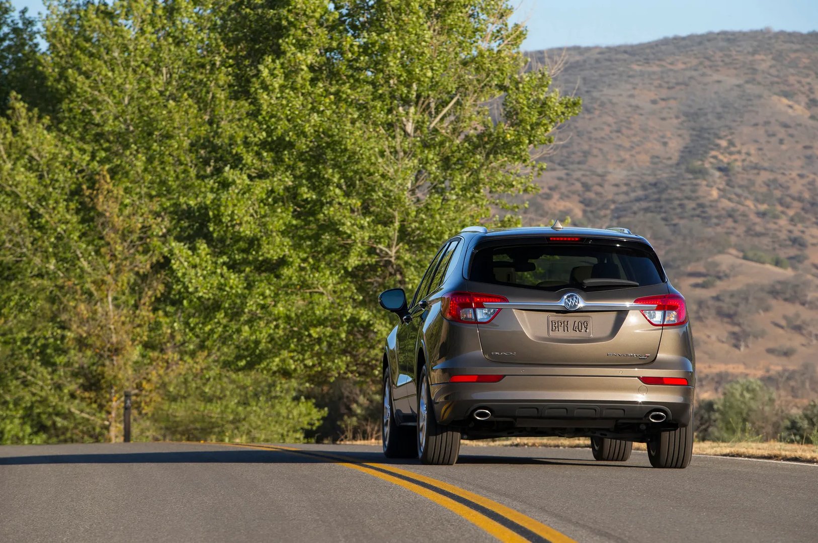 Buick_Envision_1_generation__SUV_5-doors__10.jpg