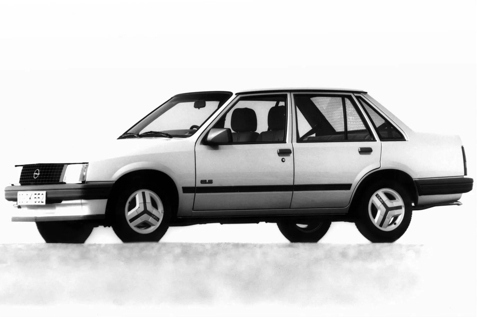 Opel_Corsa_1_generation__Sedan__3.jpg