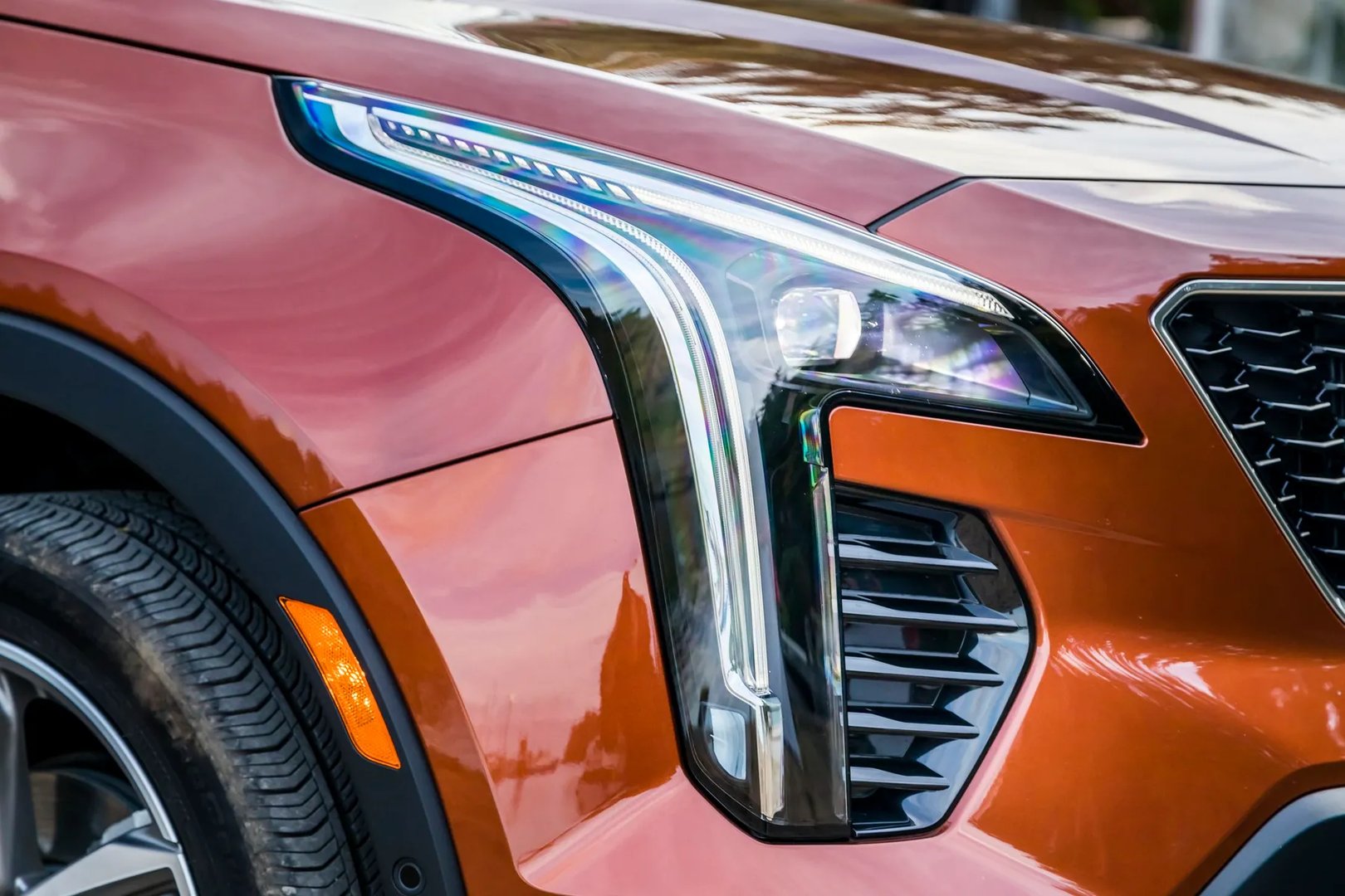 Cadillac_XT4_1_generation__SUV_5-doors__11.jpg