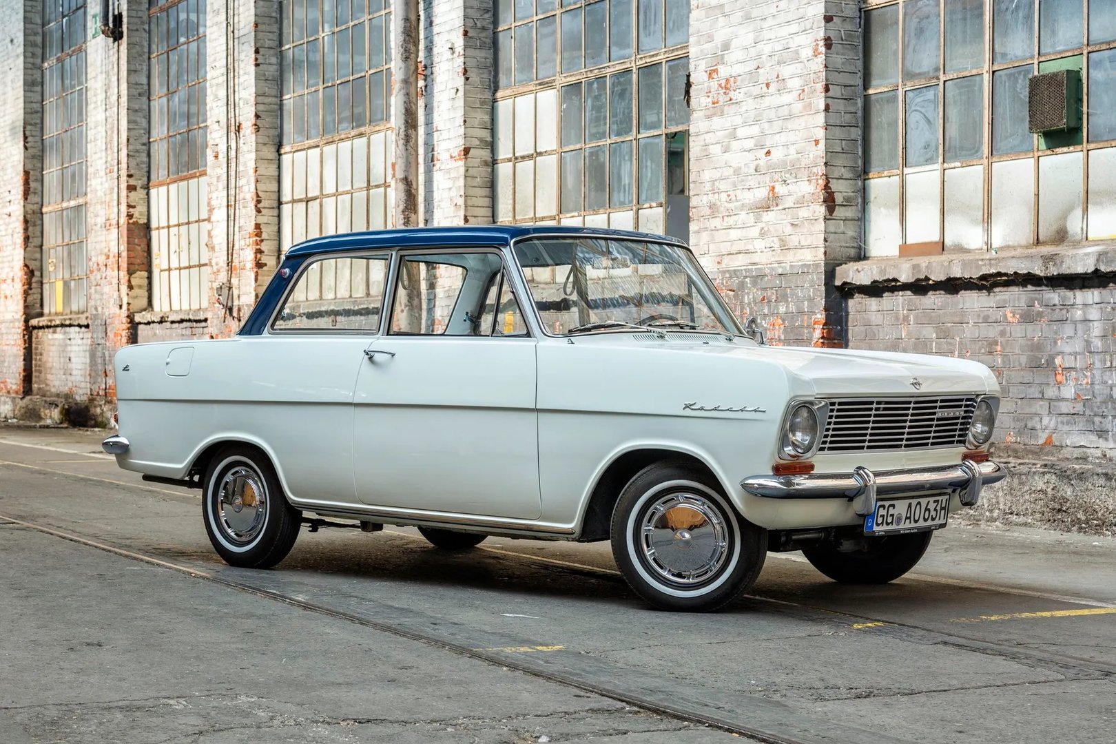 Opel_Kadett_1_generation__Sedan_2-doors__1.jpg