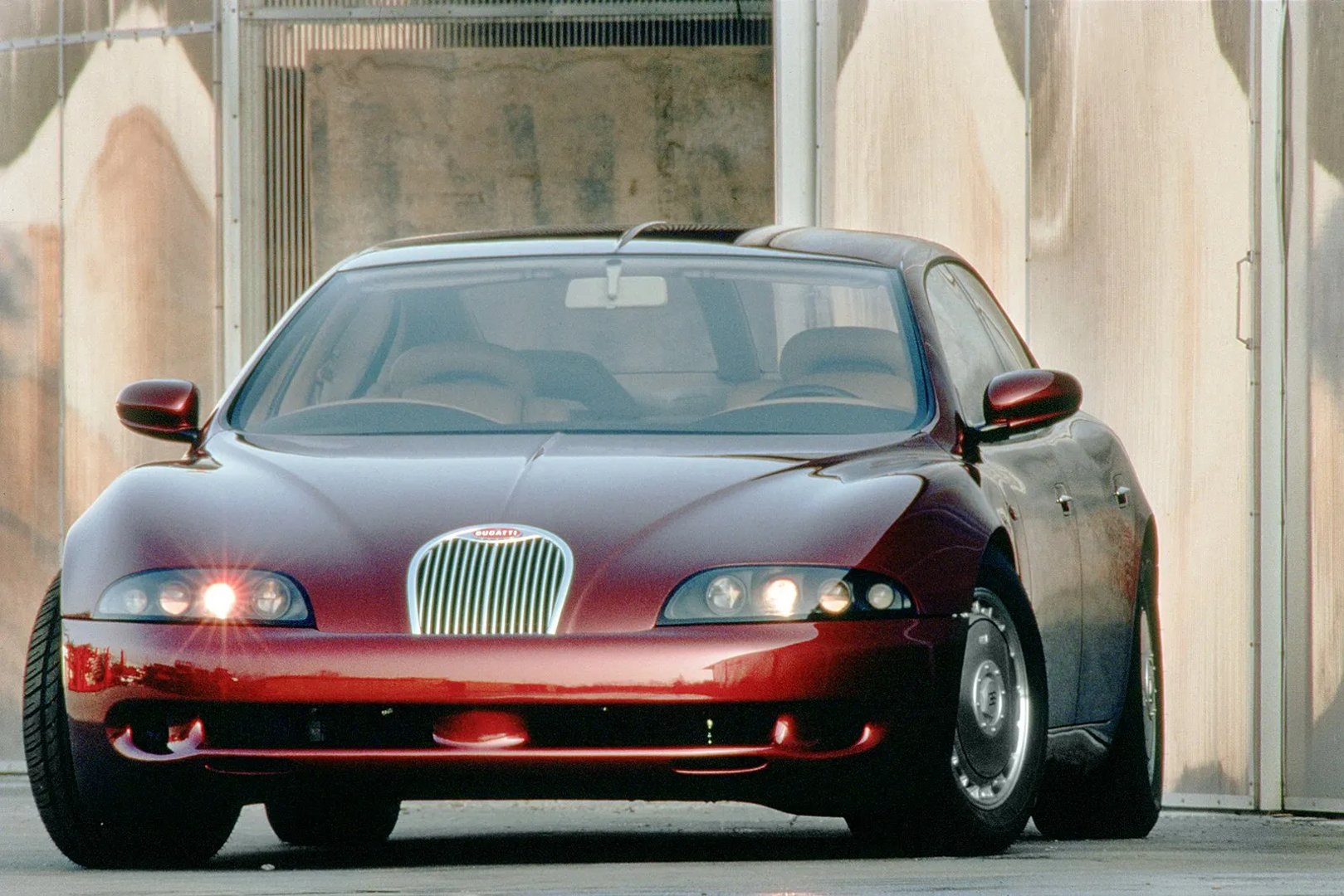 Bugatti_EB_112_1_generation__Fastback__3.jpg