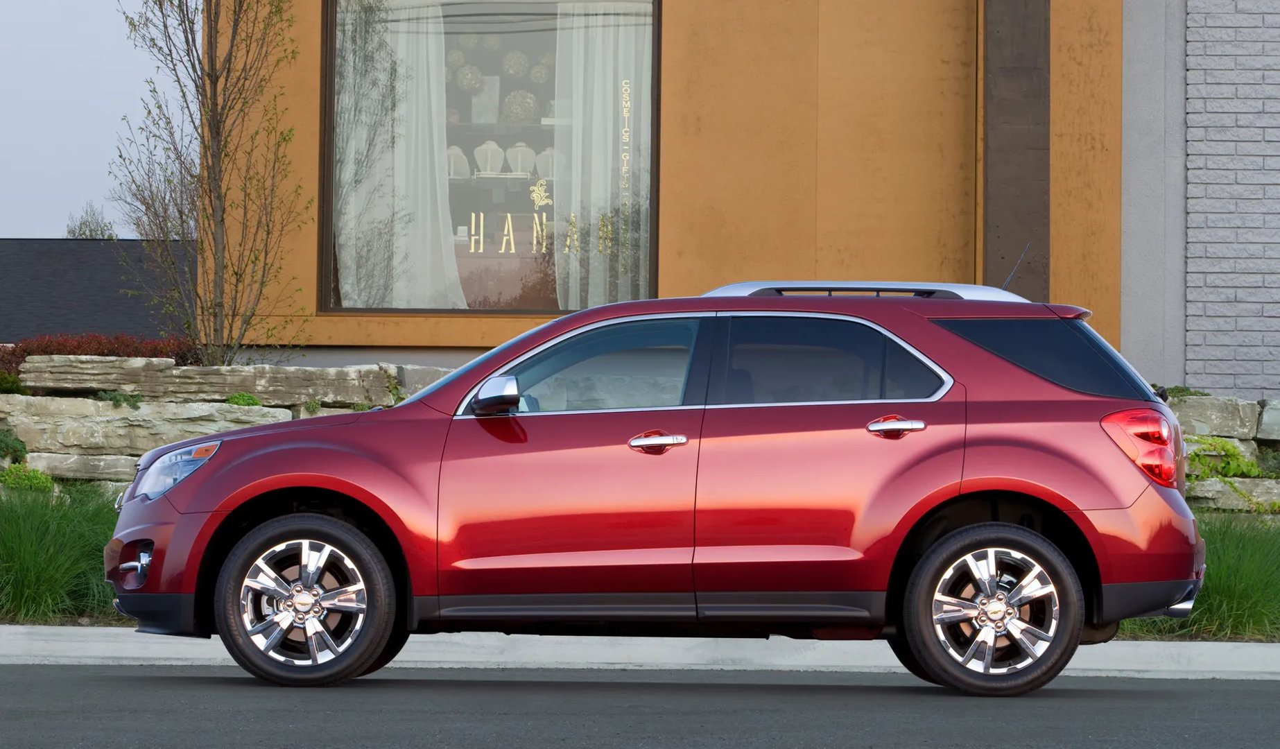 Chevrolet_Equinox_2_generation__SUV_5-doors__6.jpg