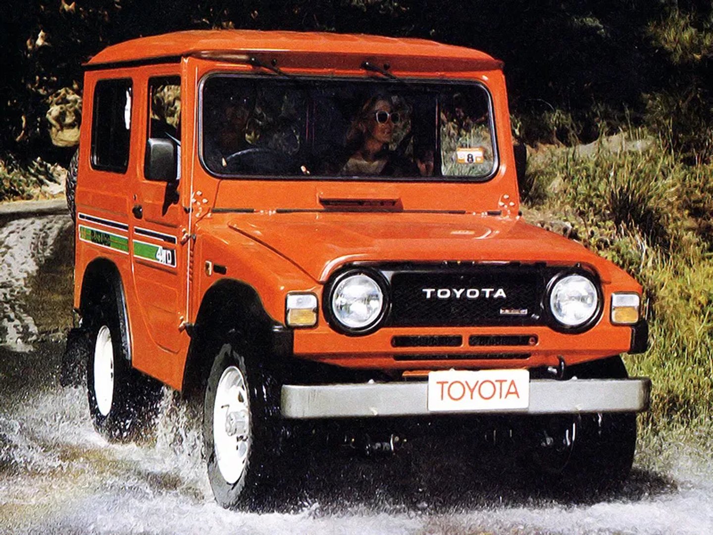 Toyota_Blizzard_1_generation__SUV_3-doors__4.jpg