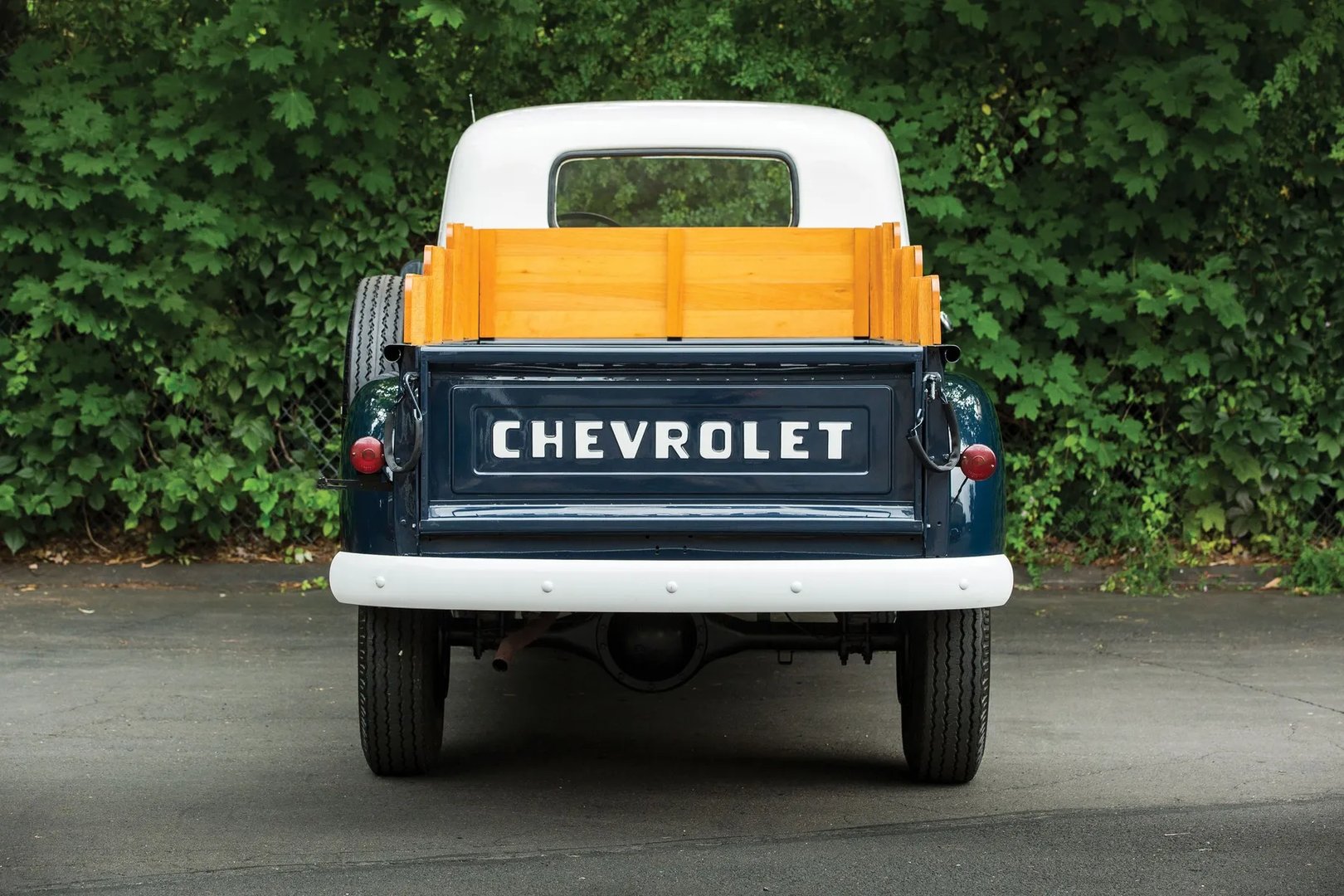 Chevrolet_3800_2_generation__Pickup__3.jpg