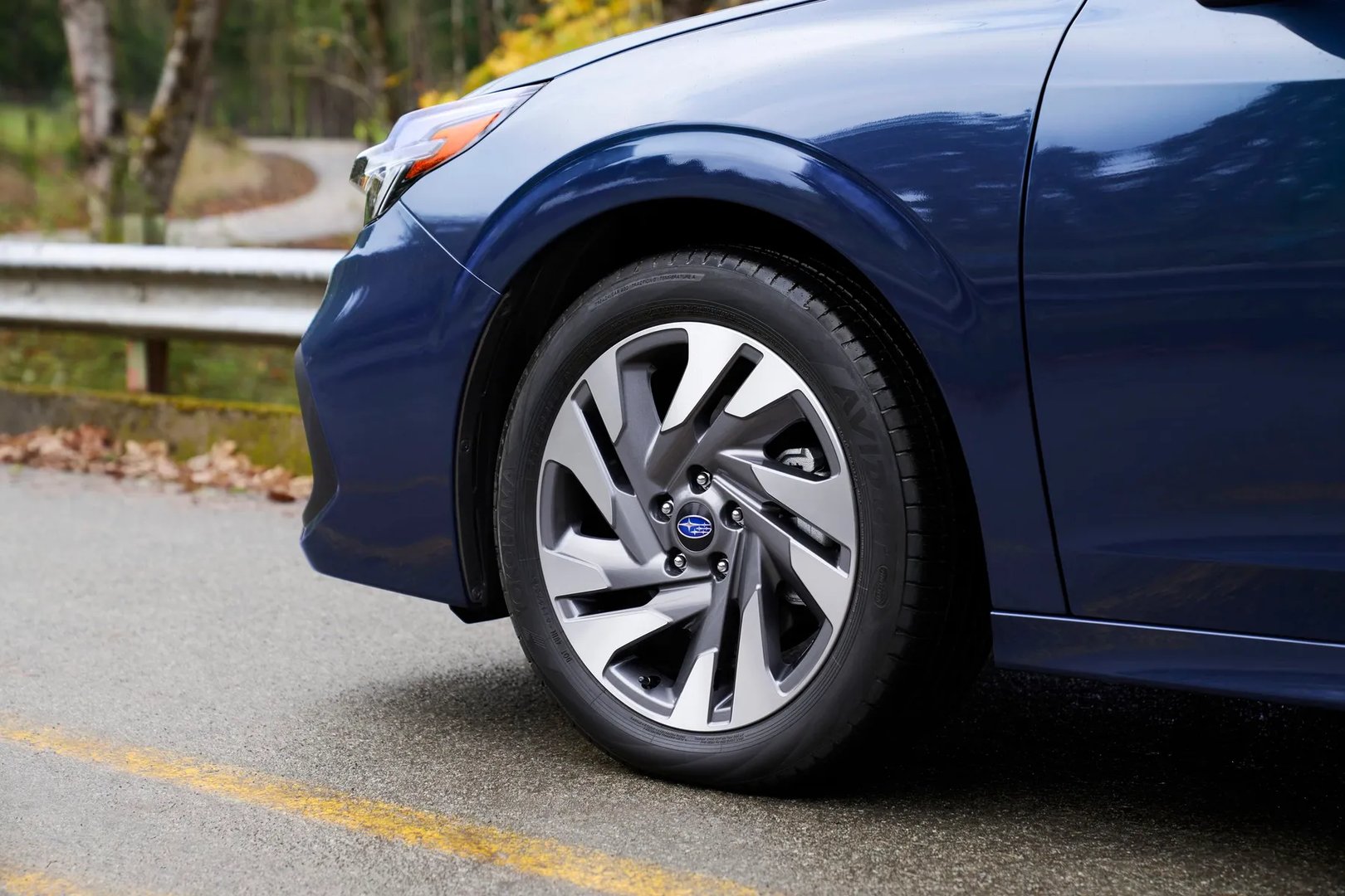 Subaru_Legacy_7_generation_restyling__Sedan__9.jpg
