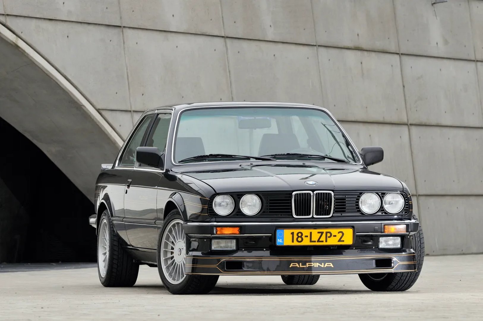 Alpina_B6_2_generation__Coupe__13.jpg