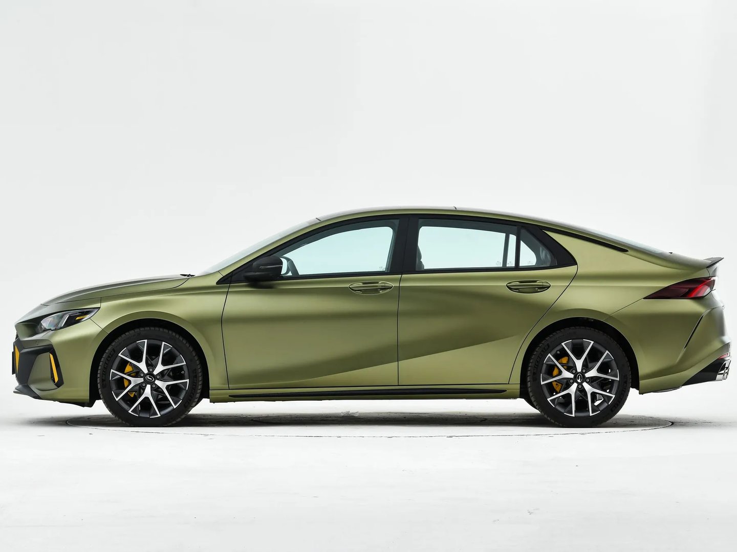 gac_Motor_Trumpchi_Empow_1_generation__Sedan__8.jpg