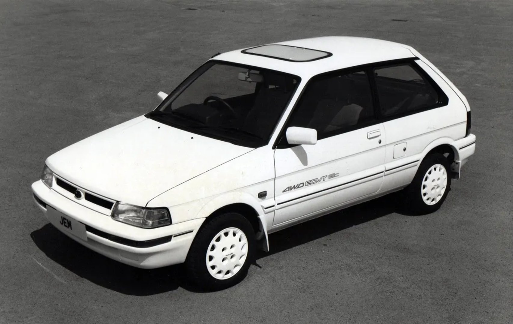 Subaru_Justy_1_generation_restyling__Mini_3-doors__3.jpg