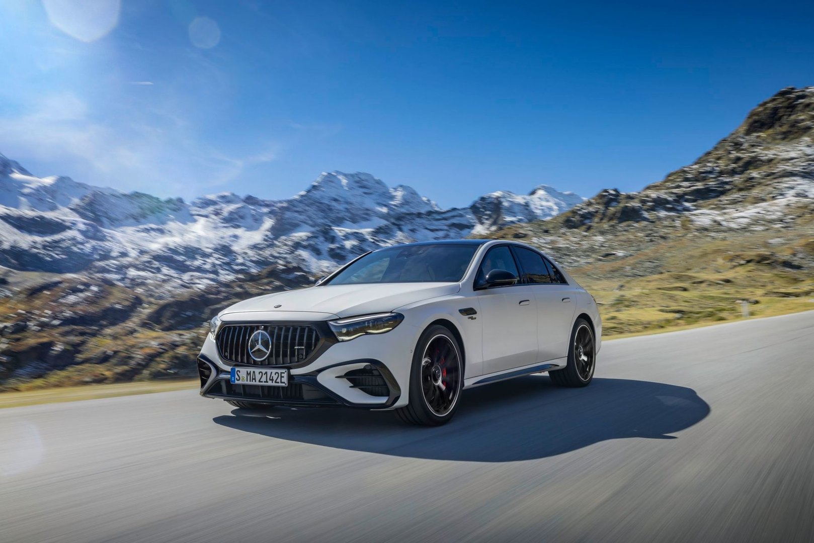 mercedes-benz_E-Class_AMG_6_generation__Sedan__3.jpg