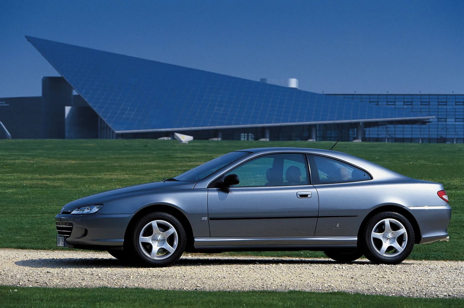 Peugeot_406_1_generation_restyling__Coupe__6.jpg