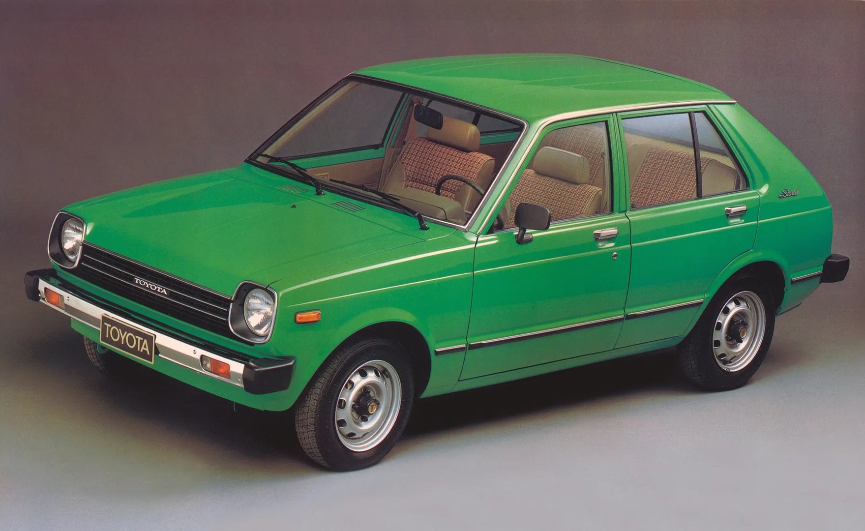 Toyota_Starlet_2_generation__Mini_5-doors__3.jpg