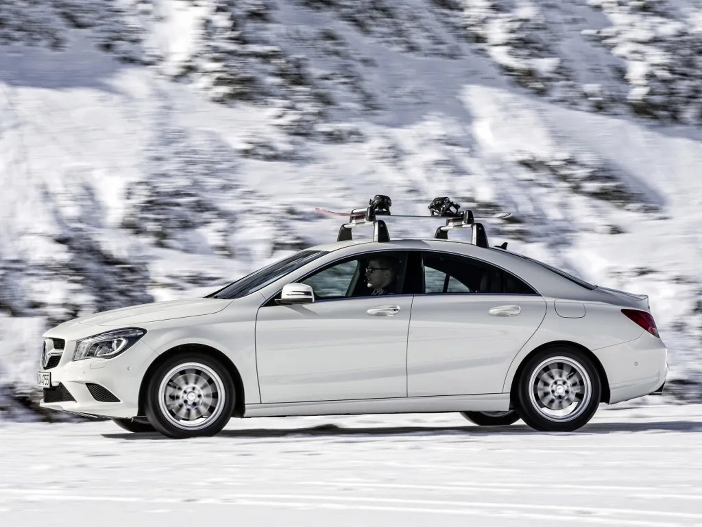Mercedes_CLA_1_generation__Sedan__3.jpg