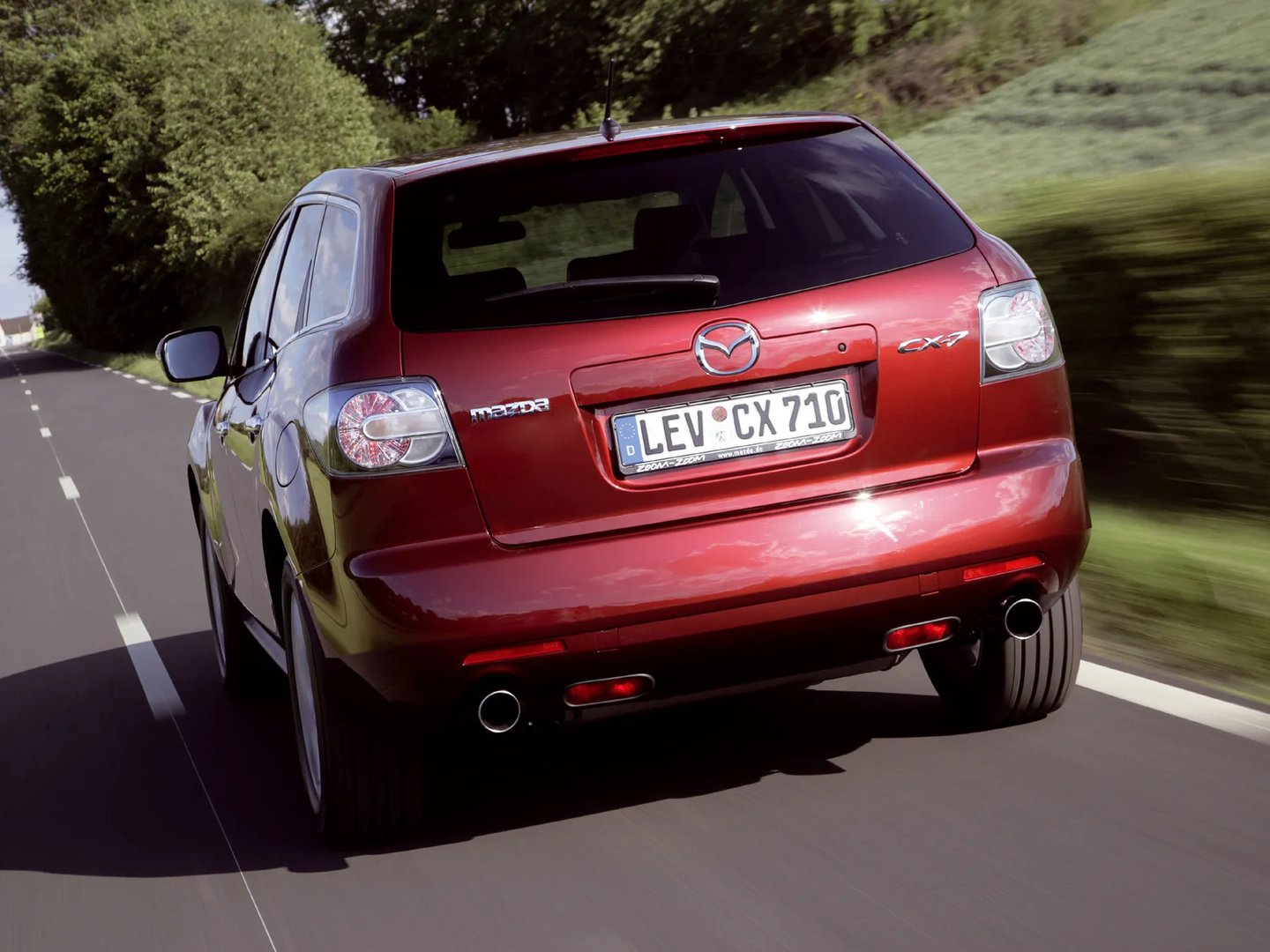 Mazda_CX-7_1_generation__SUV_5-doors__8.jpg