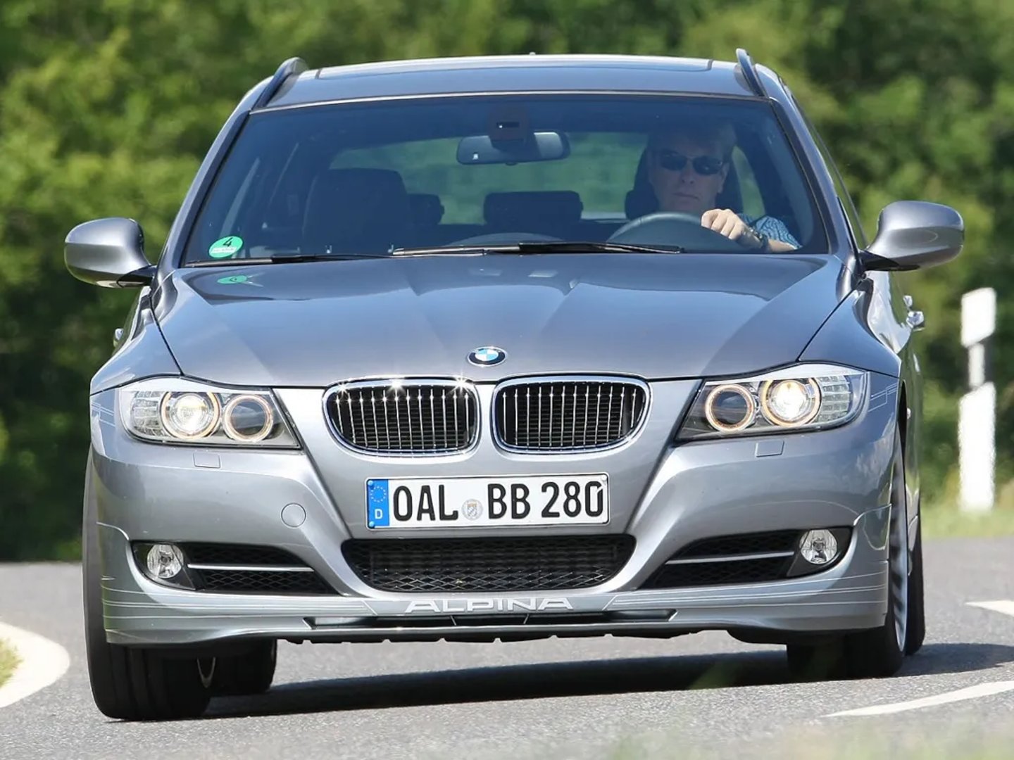 Alpina_B3_4_generation__Estate_5-door__6.jpg