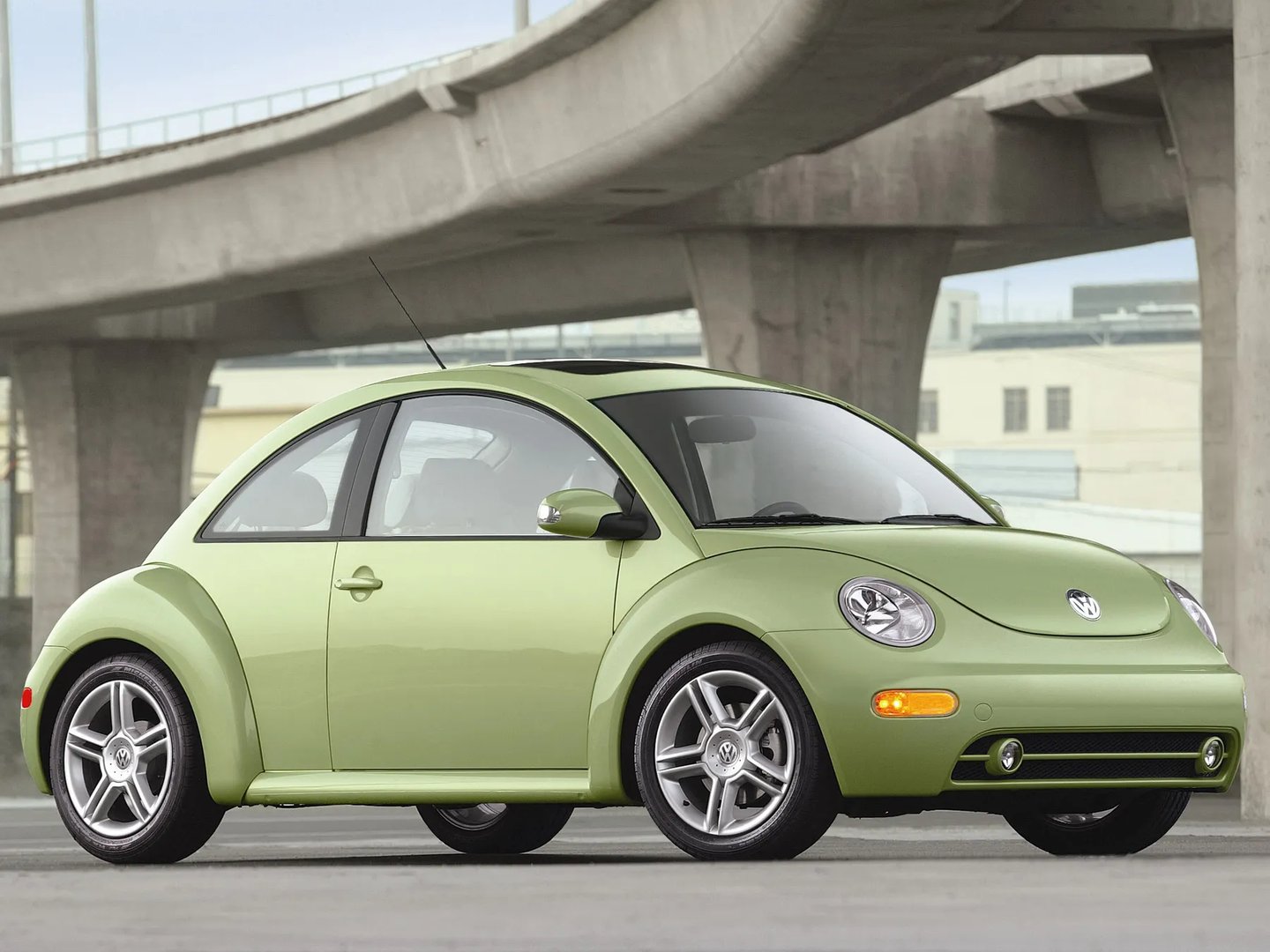 Volkswagen_Beetle_1_generation__Hatchback_3-door__main.jpg